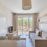 Odalys Et Les Canissons 4* Cavalaire-sur-Mer