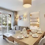 Odalys Et Les Canissons Apart-hotel Cavalaire-sur-Mer