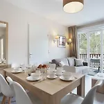 Hotel apartamentowy Odalys Et Les Canissons 4*