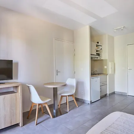 Prestige Odalys Les Canissons * Cavalaire-sur-Mer