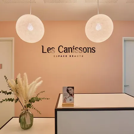 公寓式酒店 Prestige Odalys Les Canissons 滨海卡瓦莱尔