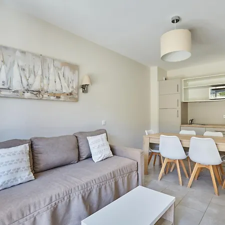 Lejlighedshotel Odalys Et Les Canissons 4*