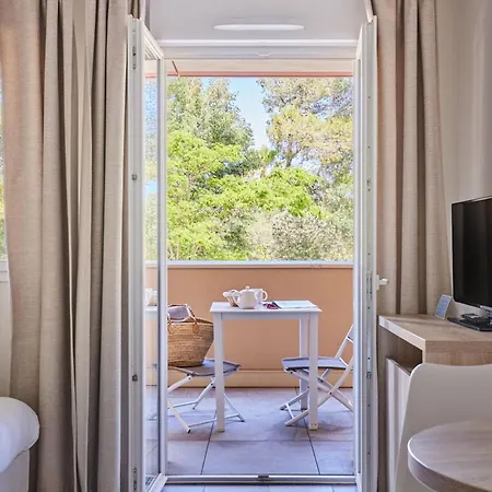 Apartmanhotel Prestige Odalys Les Canissons