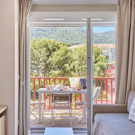 Hotel apartamentowy Odalys Et Les Canissons