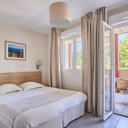Odalys Et Les Canissons Lejlighedshotel 4*