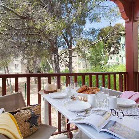 Odalys Et Les Canissons Lejlighedshotel 4*