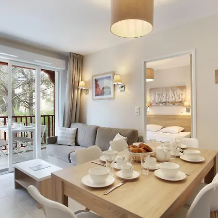 Odalys Et Les Canissons Lejlighedshotel Cavalaire-sur-Mer