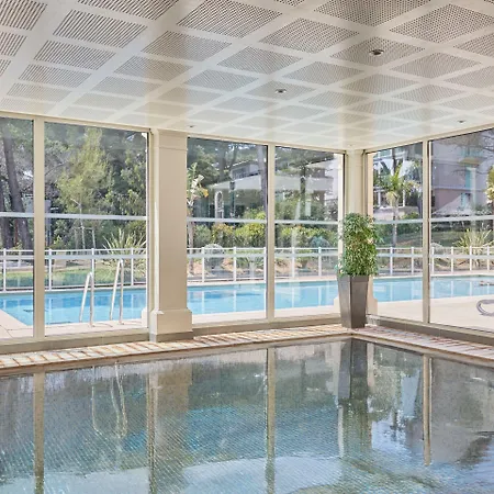 Apartmanhotel Odalys Et Les Canissons