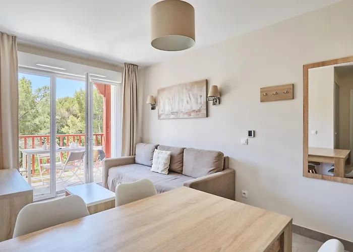 Odalys Résidence Et Les Canissons Apartahotel 4*