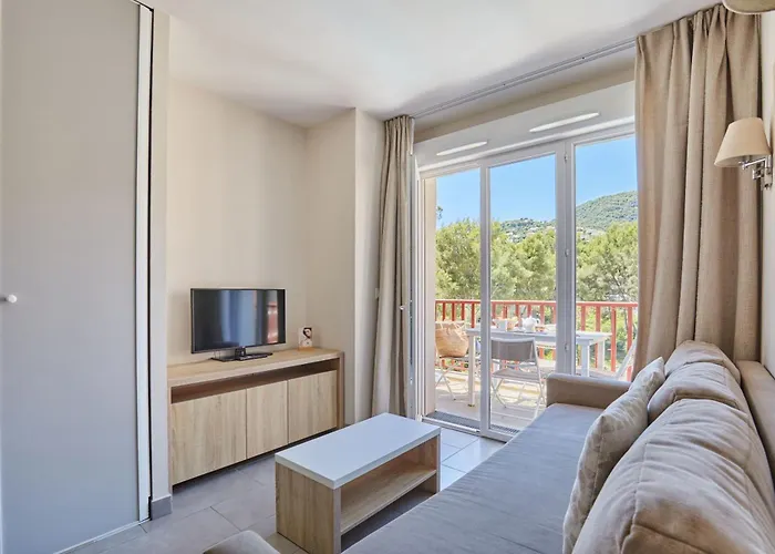 Odalys Résidence Et Les Canissons Cavalaire-sur-Mer