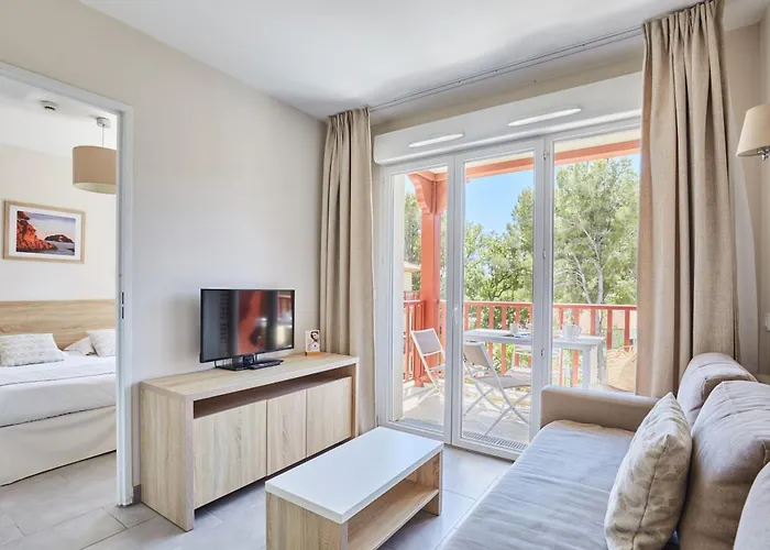 Odalys Résidence Et Les Canissons Apartahotel 4*