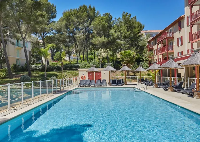 Odalys Résidence Et Les Canissons Apartahotel 4*