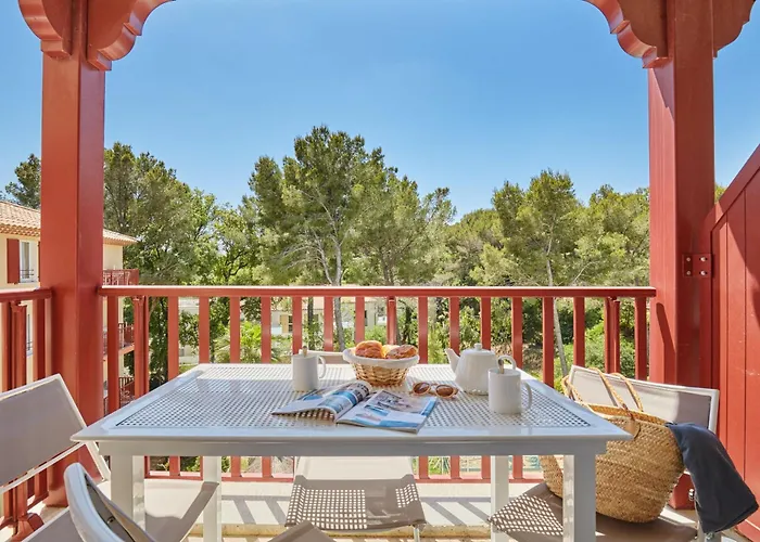 Apartahotel Odalys Résidence Et Les Canissons 4*