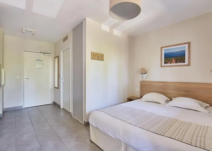 Odalys Résidence Et Les Canissons Apartahotel 4*