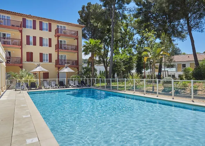 Odalys Résidence Et Les Canissons Apartahotel Cavalaire-sur-Mer