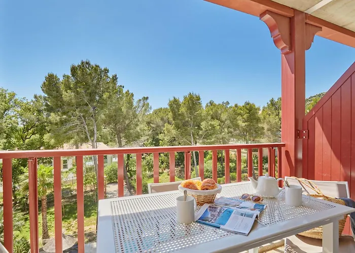 Apartahotel Odalys Résidence Et Les Canissons 4*