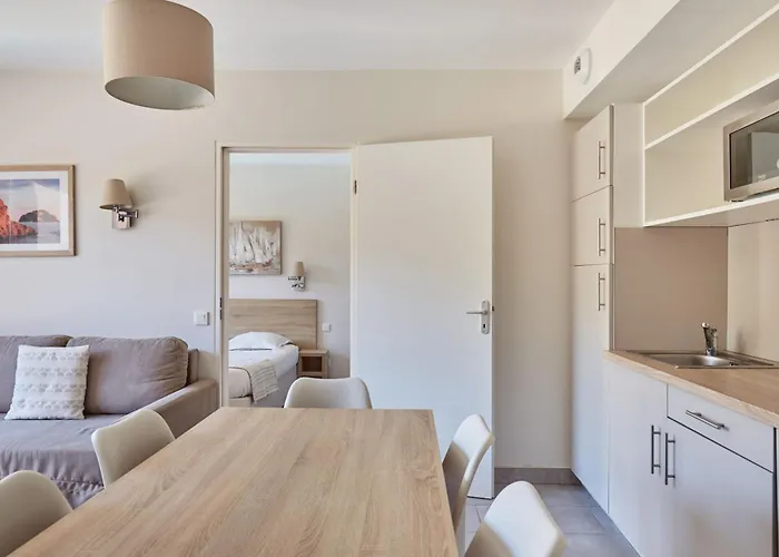 Odalys Résidence Et Les Canissons 4* Cavalaire-sur-Mer