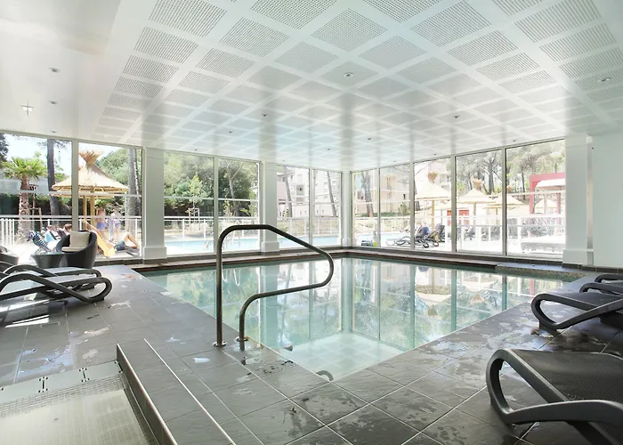 Odalys Résidence Et Les Canissons Apartahotel